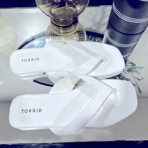 Torrid White Square Toe Thong Sandlal  Flip Flop Faux leather sandals 9.5WW